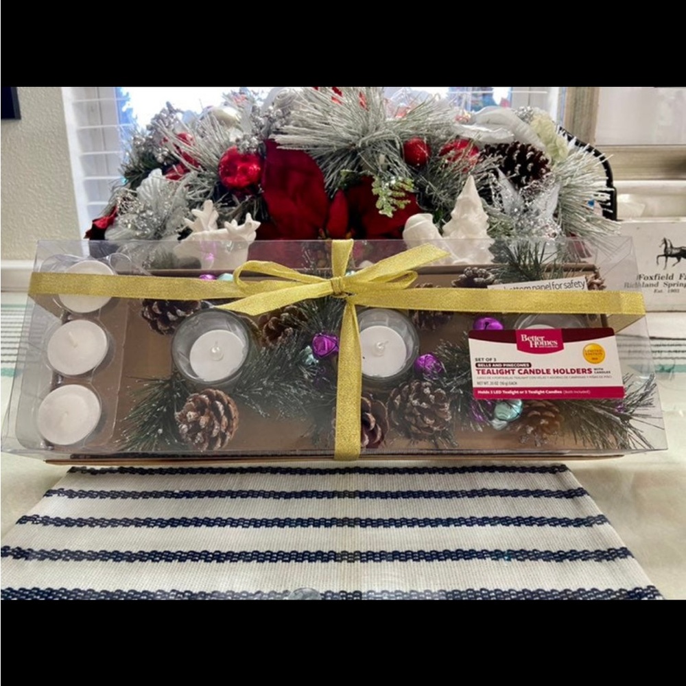NEW* WINTER TEALIGHT CANDLE HOLDER SET - Picture 13 of 13